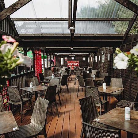 Muskerry Arms Bar And B&B ブラーニー エクステリア 写真
