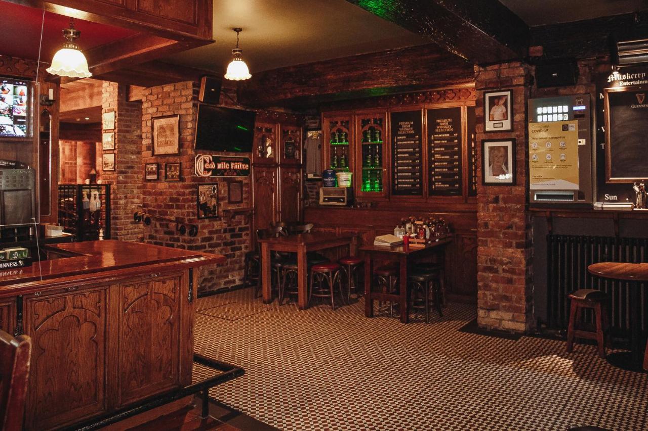 Muskerry Arms Bar And B&B ブラーニー エクステリア 写真