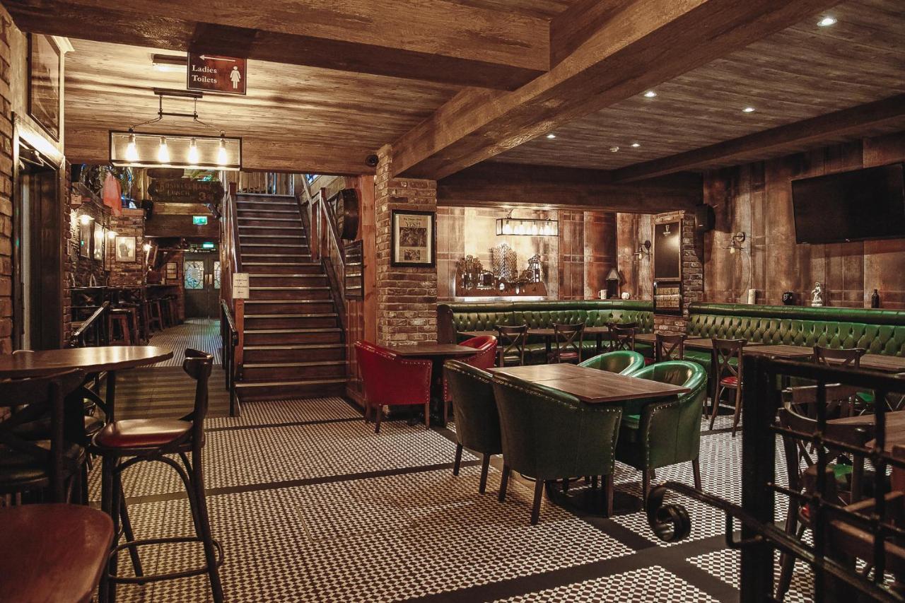 Muskerry Arms Bar And B&B ブラーニー エクステリア 写真