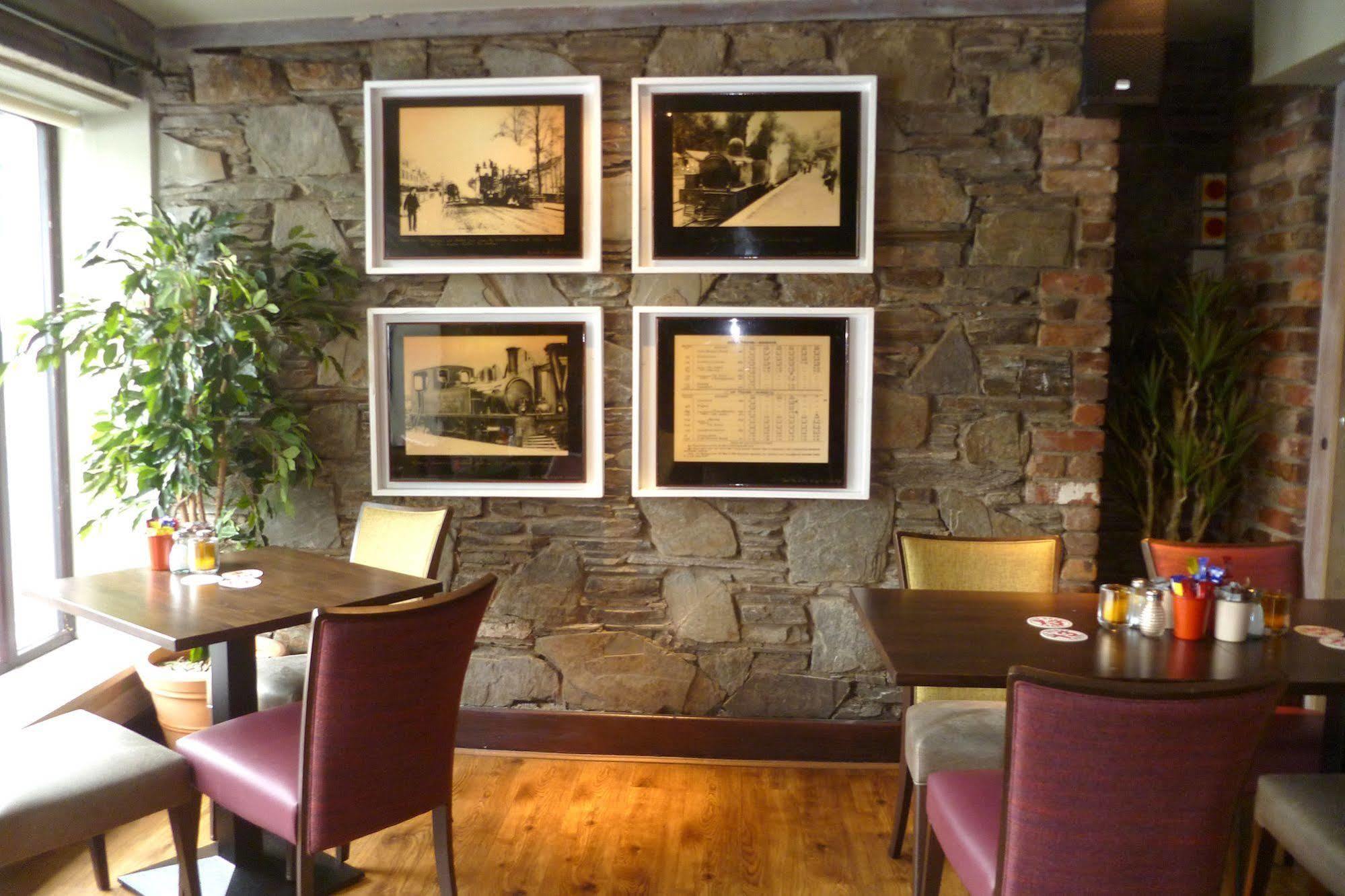 Muskerry Arms Bar And B&B ブラーニー エクステリア 写真